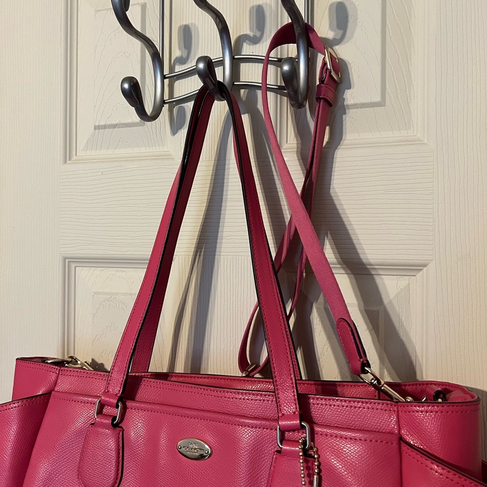 Coach Dahlia Diaper Bag – Pink Pebbled Leather Tote | Large Designer Baby Bag - Picture 5 of 14